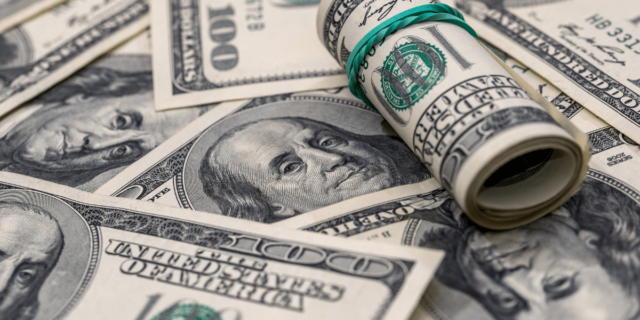 Investimento em Dólar: Estratégias, Vantagens e Como Começar